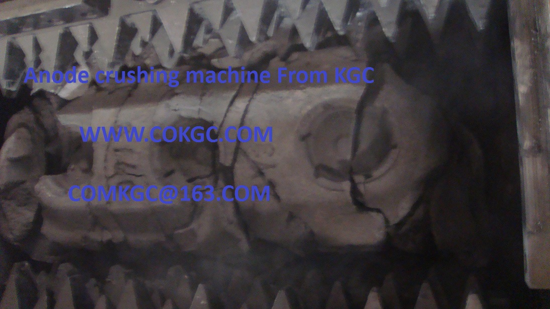 anode crushing machine